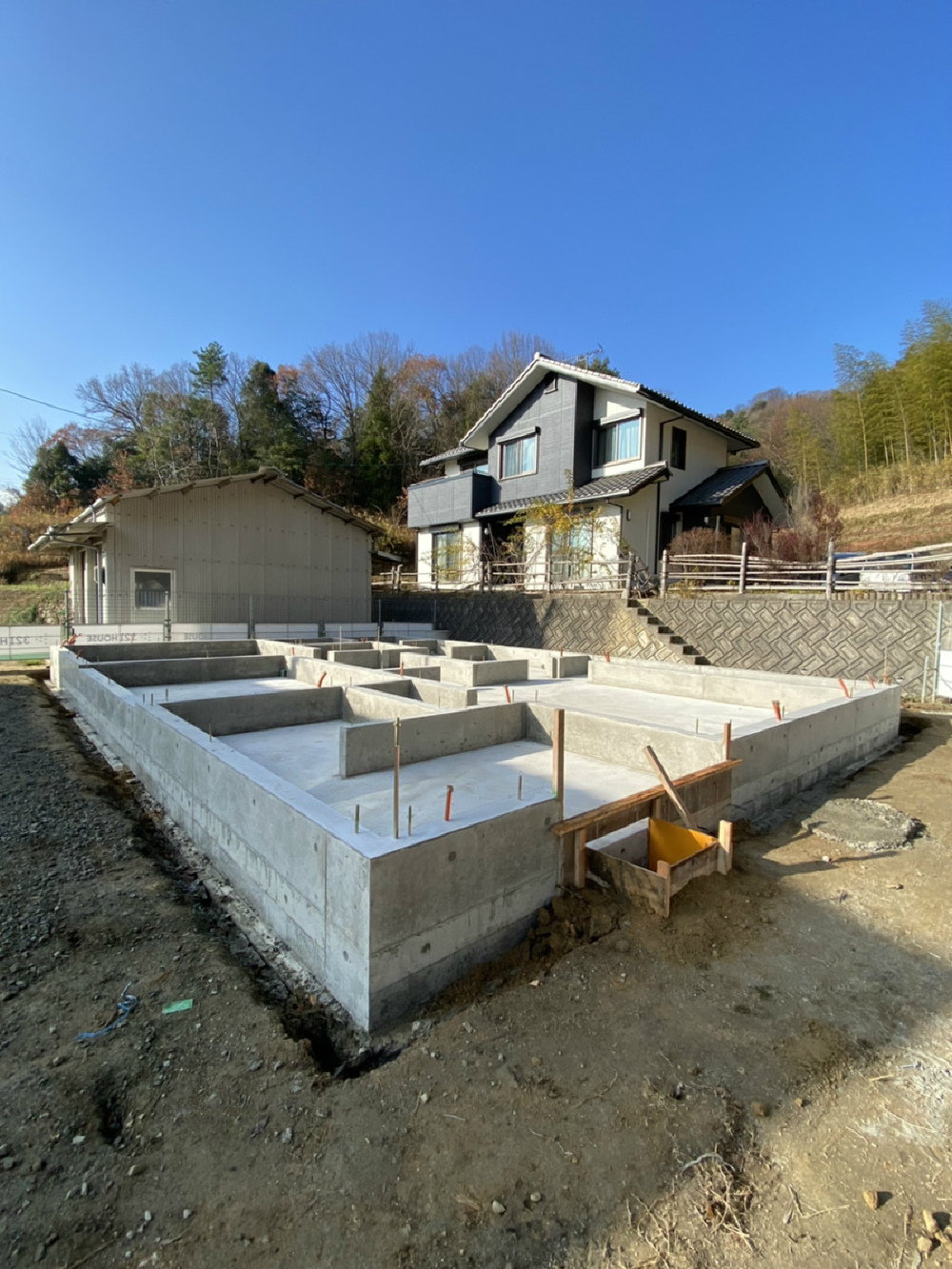 基礎完成