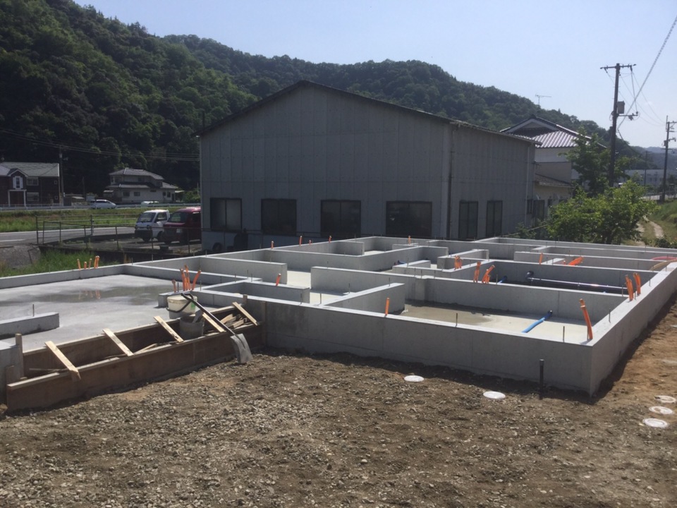 基礎工事
