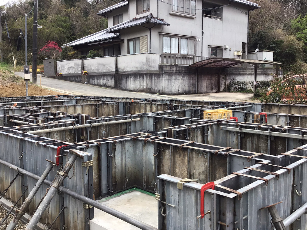 基礎立上り