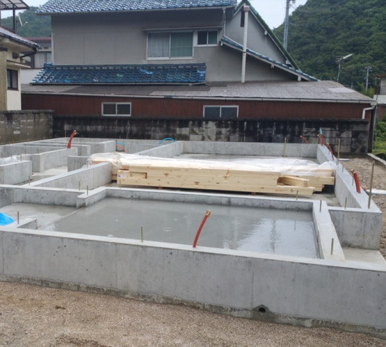基礎完成